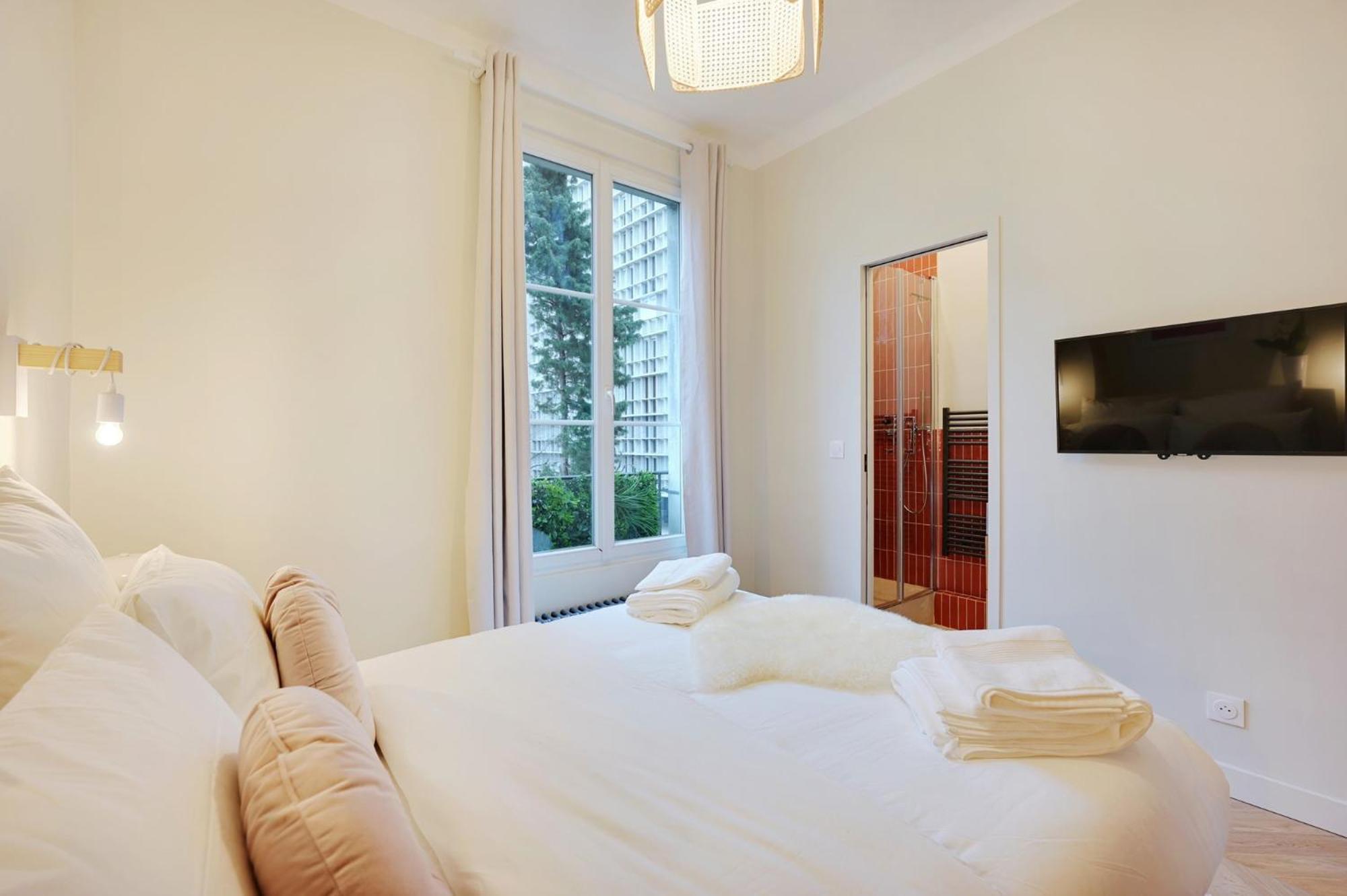 Comfy Suite By Les Maisons De Charloc Homes Boulogne-Billancourt Exteriör bild